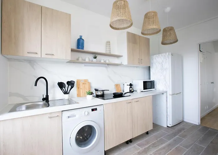 Majestic & Idyllic Parisian Flat - Champs-Elysees